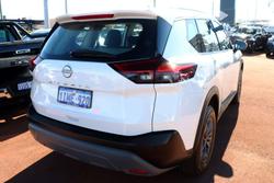 2025 Nissan X-TRAIL ST