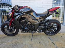 2016 Kawasaki Z1000 Red