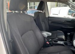 2020 Toyota Hilux SR