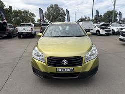 2014 Suzuki S-Cross
