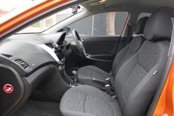 2014 Hyundai Accent Active