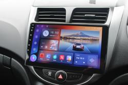 2014 Hyundai Accent Active