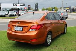 2014 Hyundai Accent Active