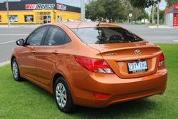 2014 Hyundai Accent Active