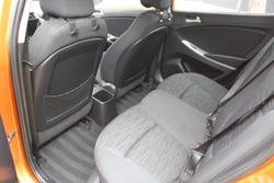 2014 Hyundai Accent Active