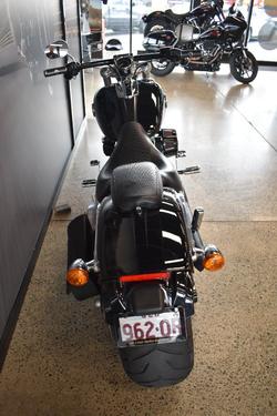 2016 HARLEY-DAVIDSON FXSB SOFTAIL BREAKOUT