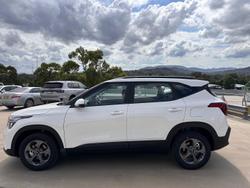 2026 Kia Seltos S SP2 PE MY26 Snow White Pearl