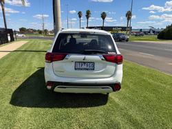 2021 Mitsubishi Outlander ES