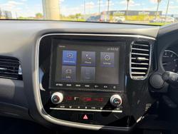 2021 Mitsubishi Outlander ES