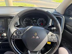 2021 Mitsubishi Outlander ES