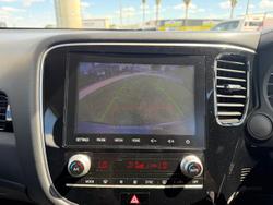 2021 Mitsubishi Outlander ES