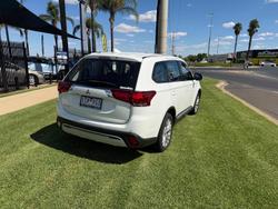 2021 Mitsubishi Outlander ES