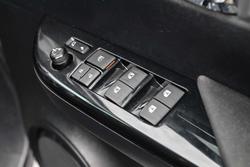 2020 Toyota Hilux SR5