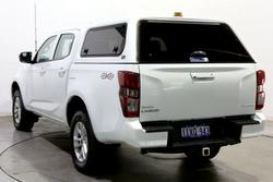 2022 Isuzu D-MAX LS-M