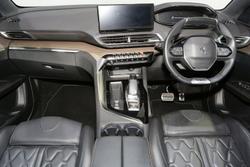 2021 Peugeot 5008 GT