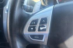 2015 Mitsubishi Challenger LS