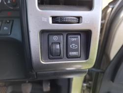 2013 Nissan Patrol ST Y61 4X4 Dual Range Desert Gold