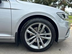 2020 Volkswagen Passat 140TSI Business