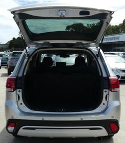 2021 Mitsubishi Outlander ES