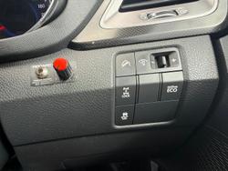 2013 Hyundai Santa Fe Highlander DM MY14 4X4 On Demand Creamy White