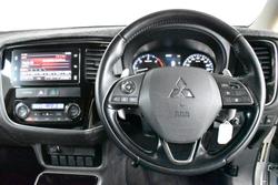 2017 Mitsubishi Outlander LS Safety Pack