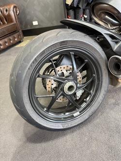 2024 DUCATI STREETFIGHTER V2 Red