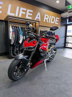 2024 DUCATI STREETFIGHTER V2 Red