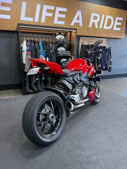 2024 DUCATI STREETFIGHTER V2 Red