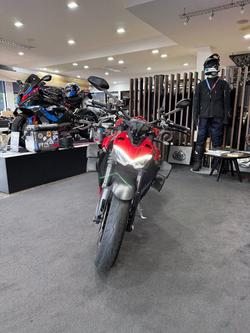 2024 DUCATI STREETFIGHTER V2 Red