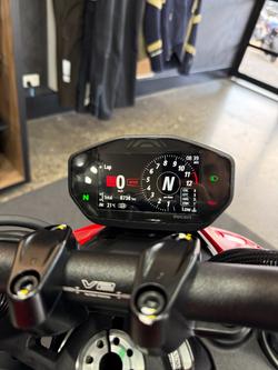 2024 DUCATI STREETFIGHTER V2 Red