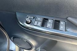 2017 Toyota Hilux SR5