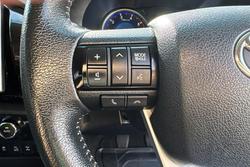 2017 Toyota Hilux SR5