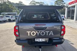 2017 Toyota Hilux SR5