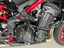 2024 Kawasaki Z900 (ZR900) RED