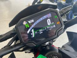 2024 Kawasaki Z900 (ZR900) RED