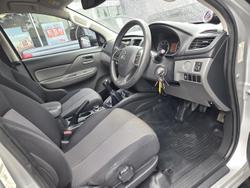 2015 Mitsubishi Triton GLX