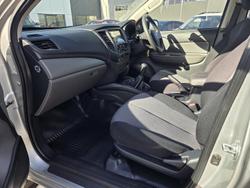 2015 Mitsubishi Triton GLX