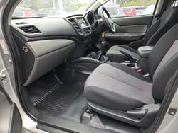 2015 Mitsubishi Triton GLX