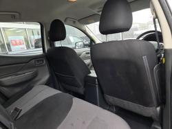 2015 Mitsubishi Triton GLX