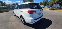 2017 Kia Carnival S
