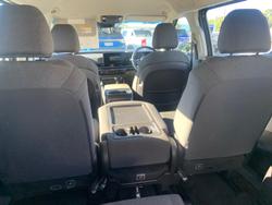 2024 Kia Carnival S