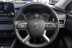 2024 Mitsubishi Outlander LS