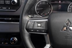 2024 Mitsubishi Outlander LS