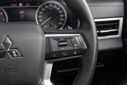 2024 Mitsubishi Outlander LS