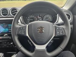 2025 Suzuki Vitara Turbo Hybrid