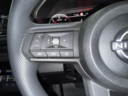 2026 Nissan Navara SL