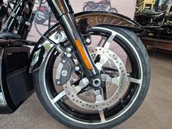 2025 HARLEY-DAVIDSON FLHX STREET GLIDE (117)
