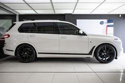 2022 BMW X7 xDrive40d M Sport