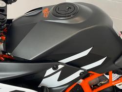 2021 KTM RC 390 RC Orange
