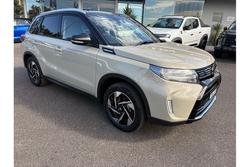 2025 Suzuki Vitara Turbo LY Series II Ivy/Black (A9N)